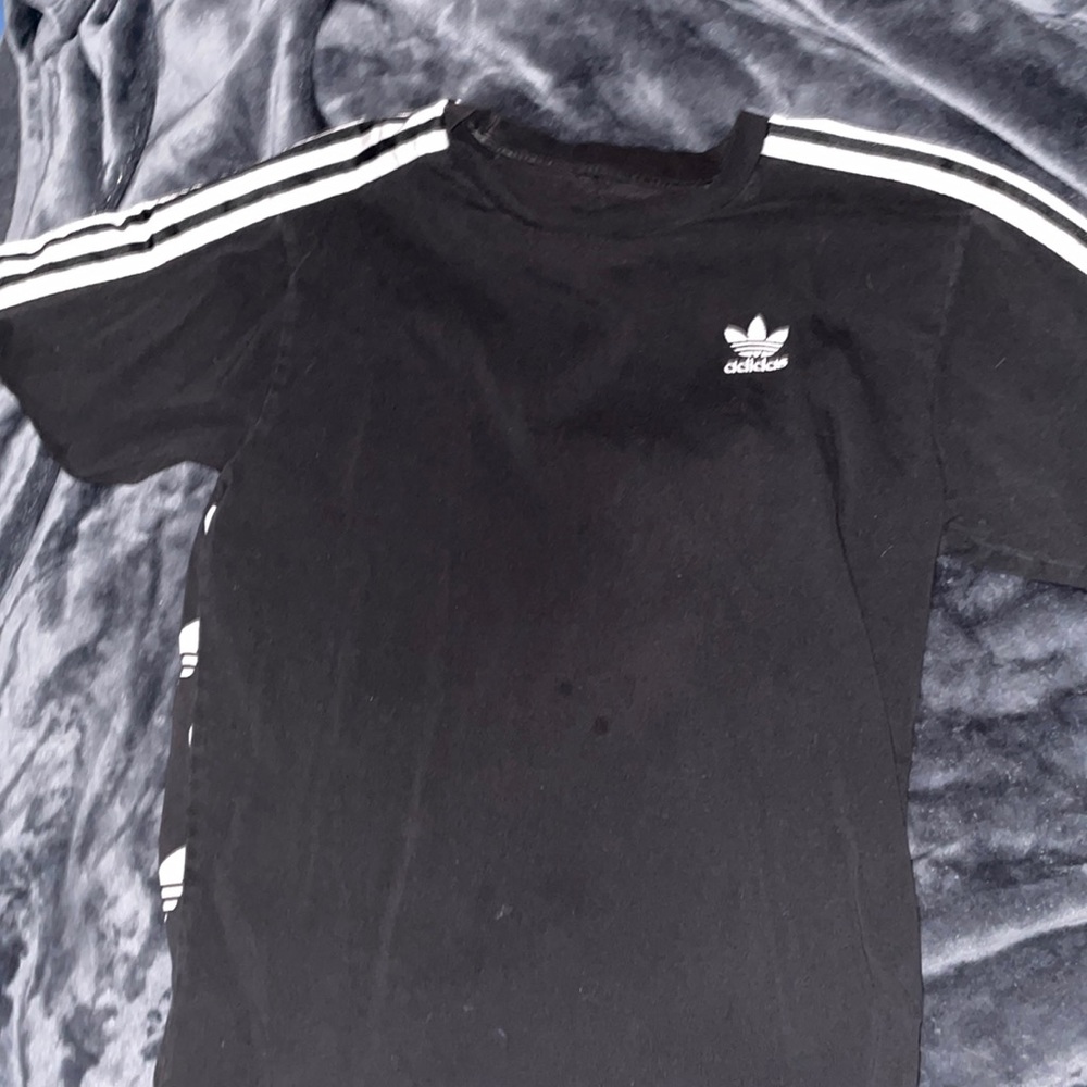 Black Adidas t shirt